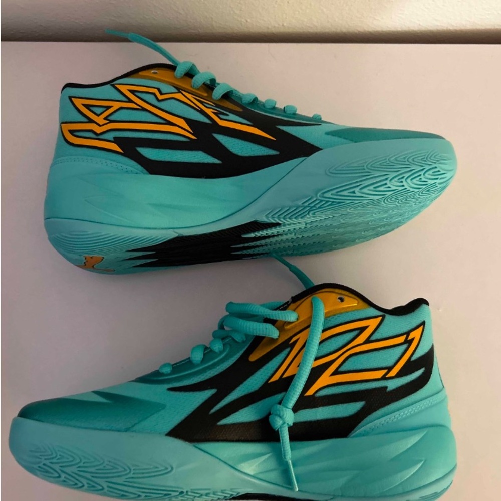 Puma LaMelo Ball MB.02
Honeycomb Kids 6.5